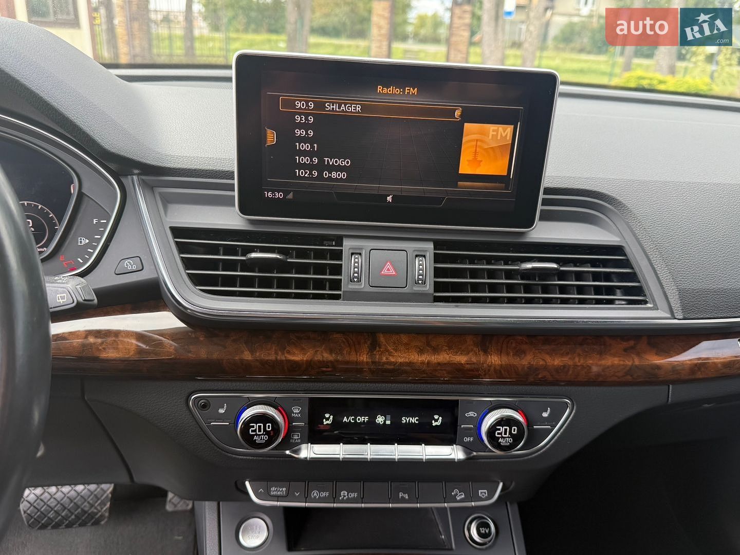 Audi Q5 2017 VIN WA1BNAFY2J2009912 фото оголошення 11 з 17