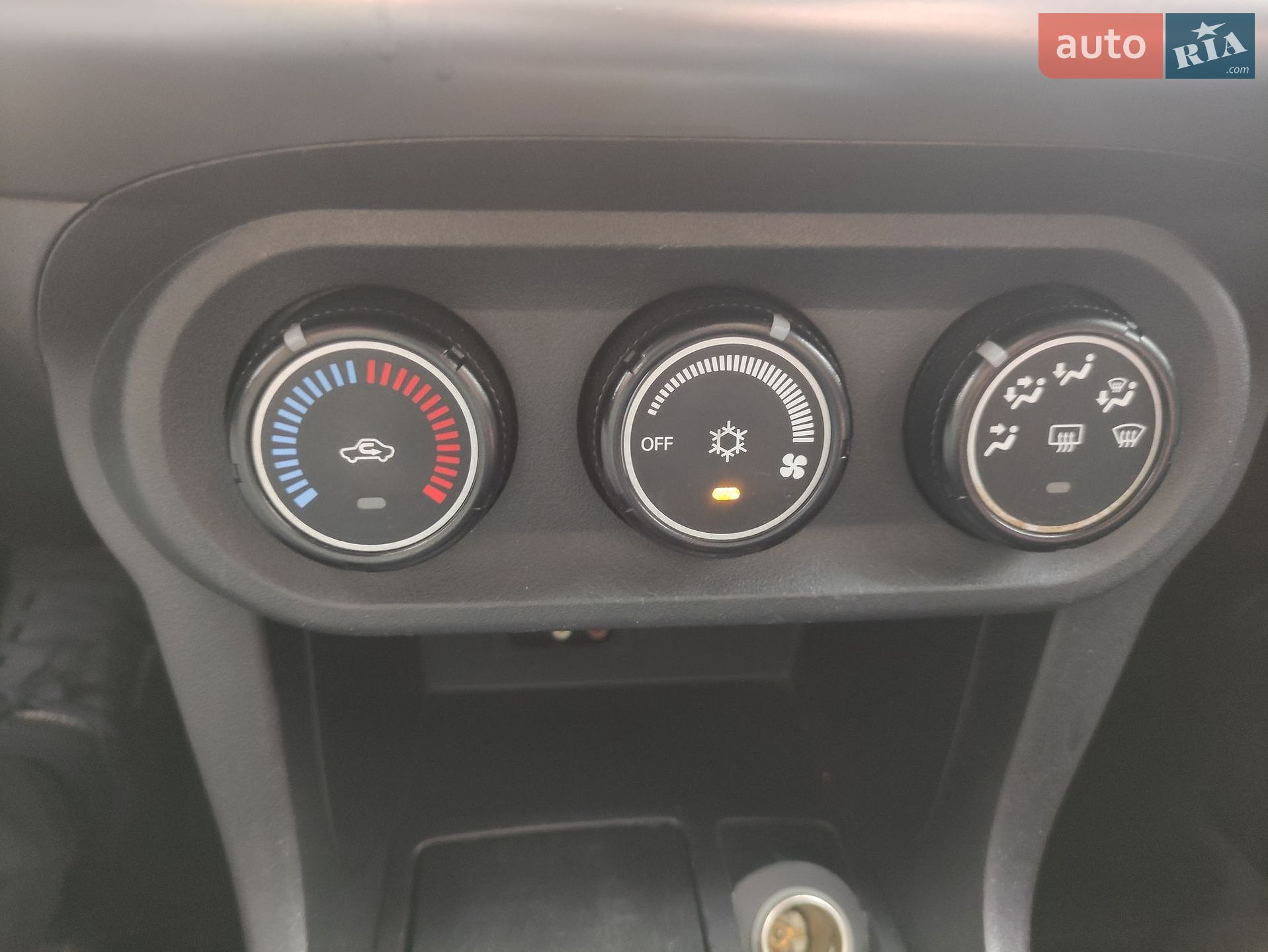 Mitsubishi Lancer 2008 VIN JMBSNCY2A9U001046 фото оголошення 8 з 10