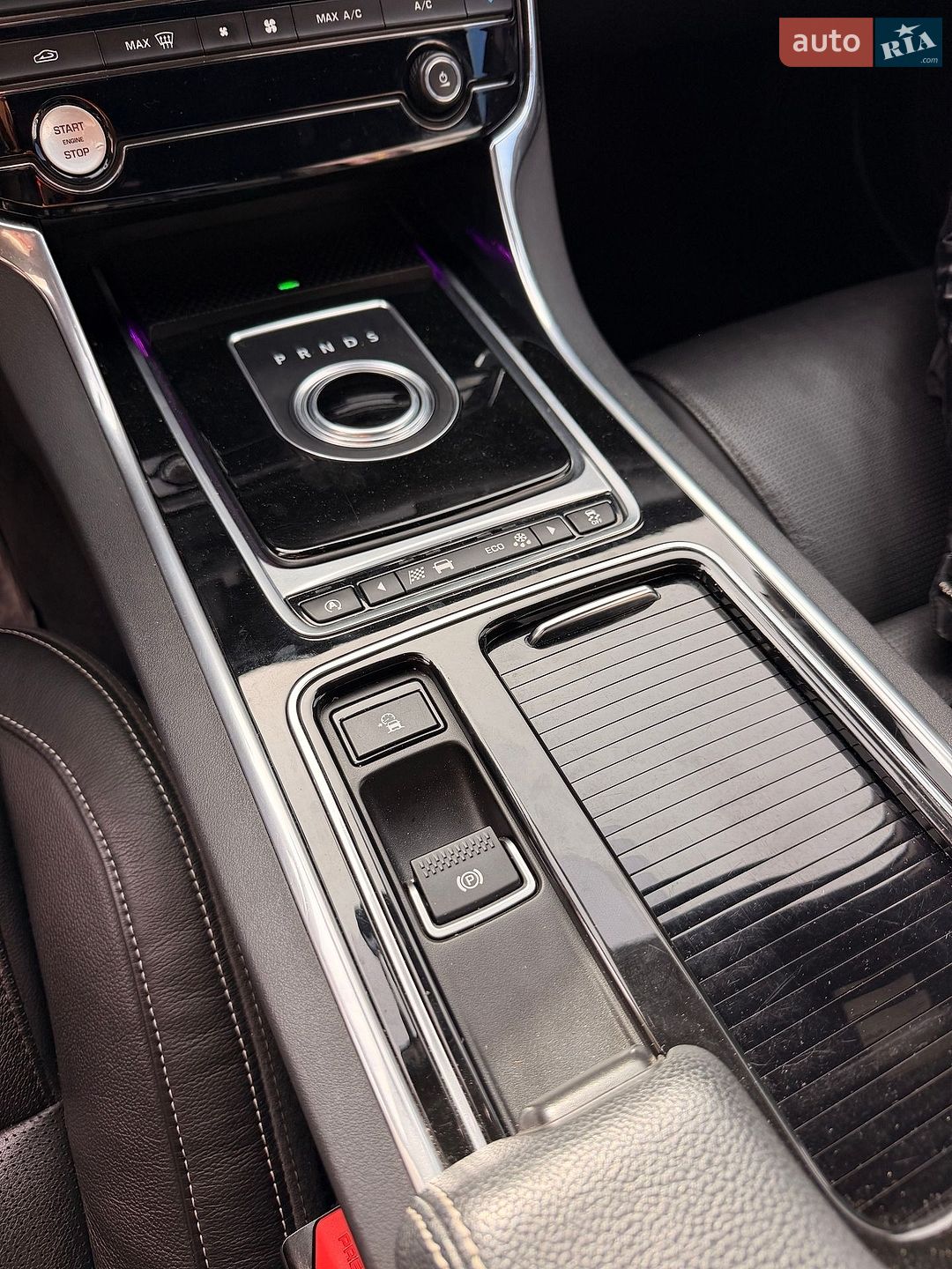 Jaguar XF 2016 VIN SAJBF4BV5GCY16073 фото оголошення 17 з 47