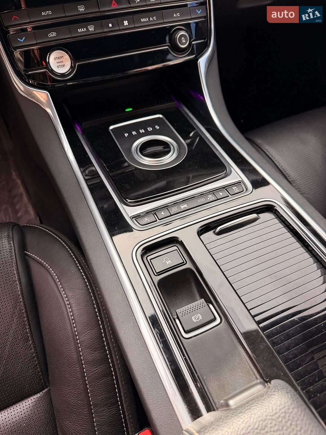 Jaguar XF 2016 VIN SAJBF4BV5GCY16073 фото оголошення 16 з 47