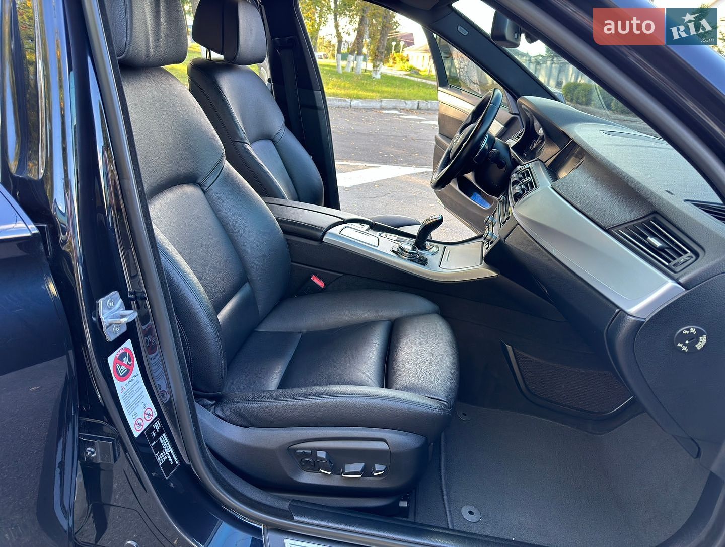 BMW 5 Series 2013 VIN WBA5D31080D059619 фото оголошення 117 з 123