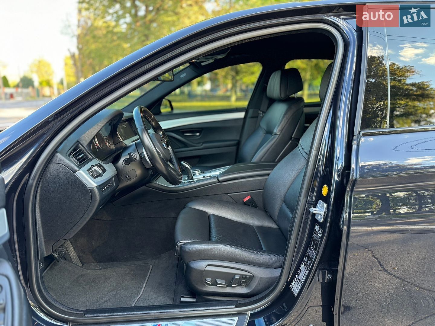 BMW 5 Series 2013 VIN WBA5D31080D059619 фото оголошення 11 з 123