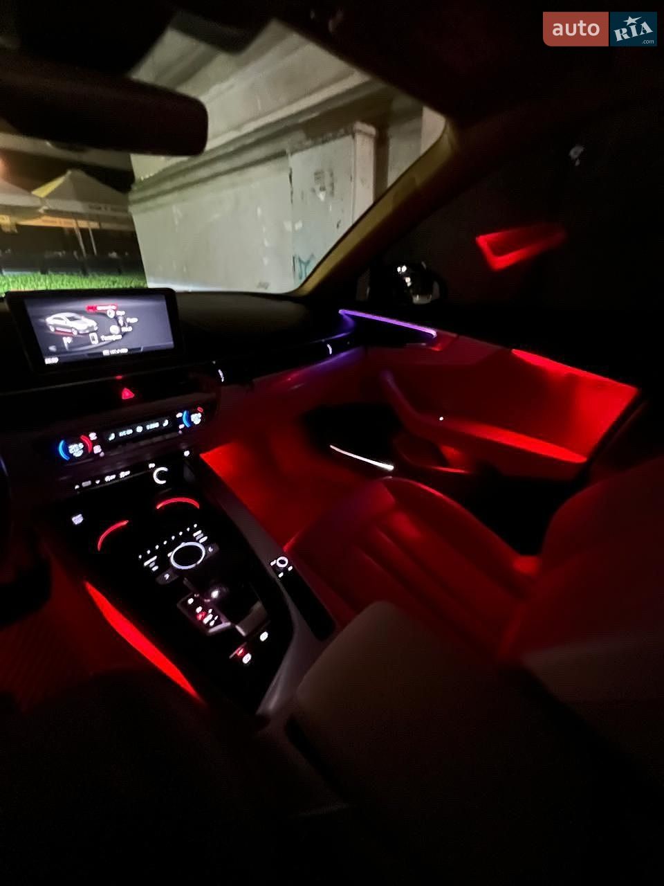 Audi A4 2018 VIN WAUZZZF48JA055087 фото оголошення 2 з 21