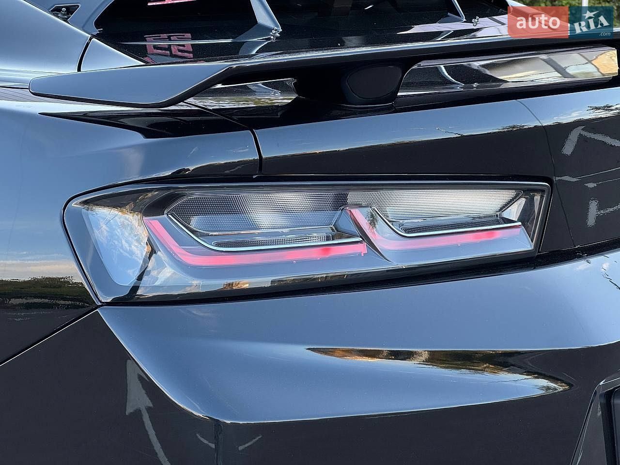 Chevrolet Camaro 2018 VIN 1G1FH1R74J0186516 фото оголошення 8 з 41