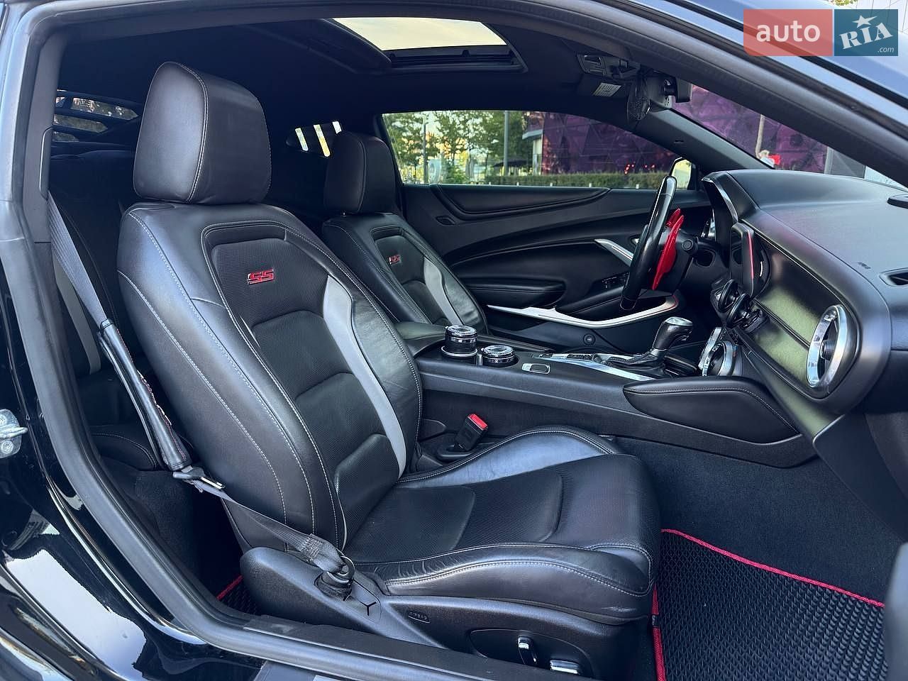 Chevrolet Camaro 2018 VIN 1G1FH1R74J0186516 фото оголошення 17 з 41