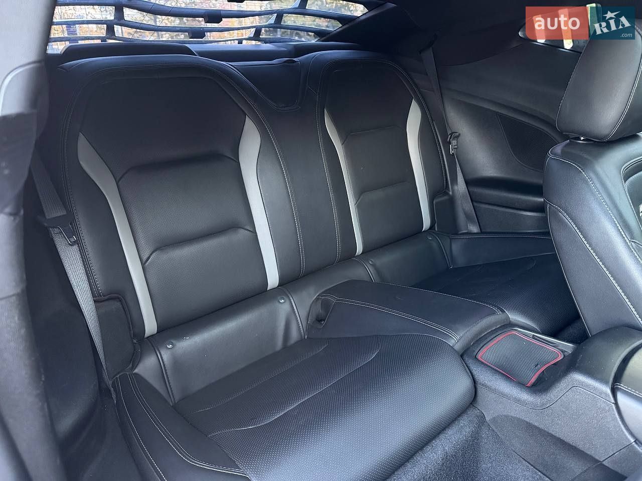 Chevrolet Camaro 2018 VIN 1G1FH1R74J0186516 фото оголошення 19 з 41