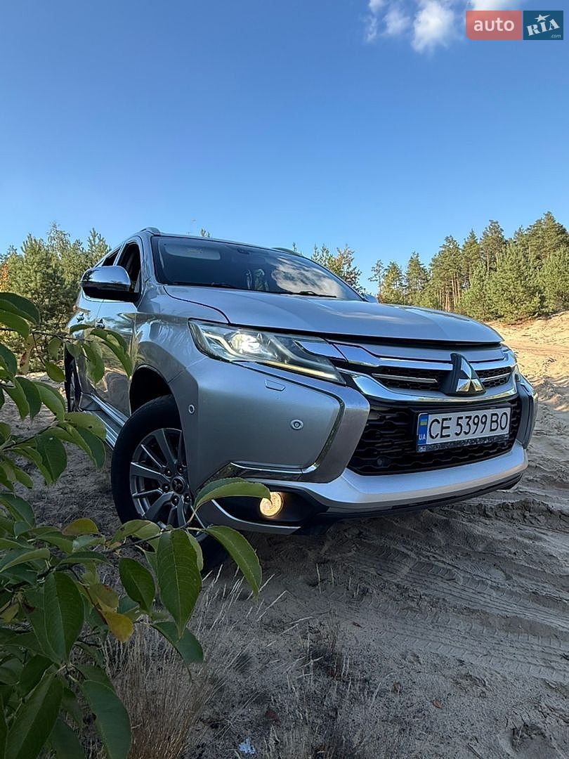 Mitsubishi Pajero Sport 2017 VIN MMCGUKS10HHZ02849 фото оголошення 32 з 33