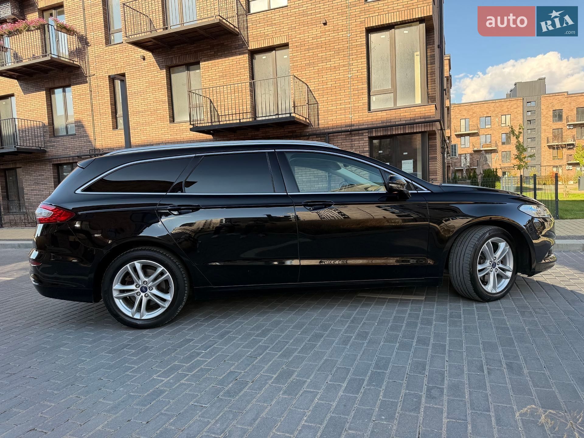 Ford Mondeo 2016 VIN WF0FXXWPCFGD68851 фото оголошення 9 з 64