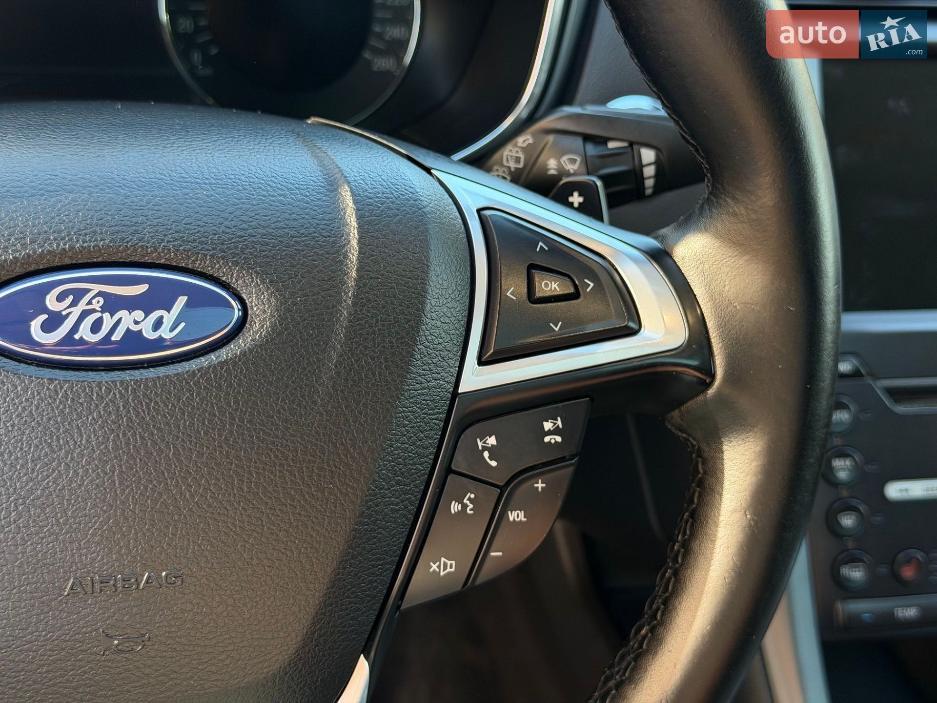 Ford Mondeo 2016 VIN WF0FXXWPCFGD68851 фото оголошення 38 з 64
