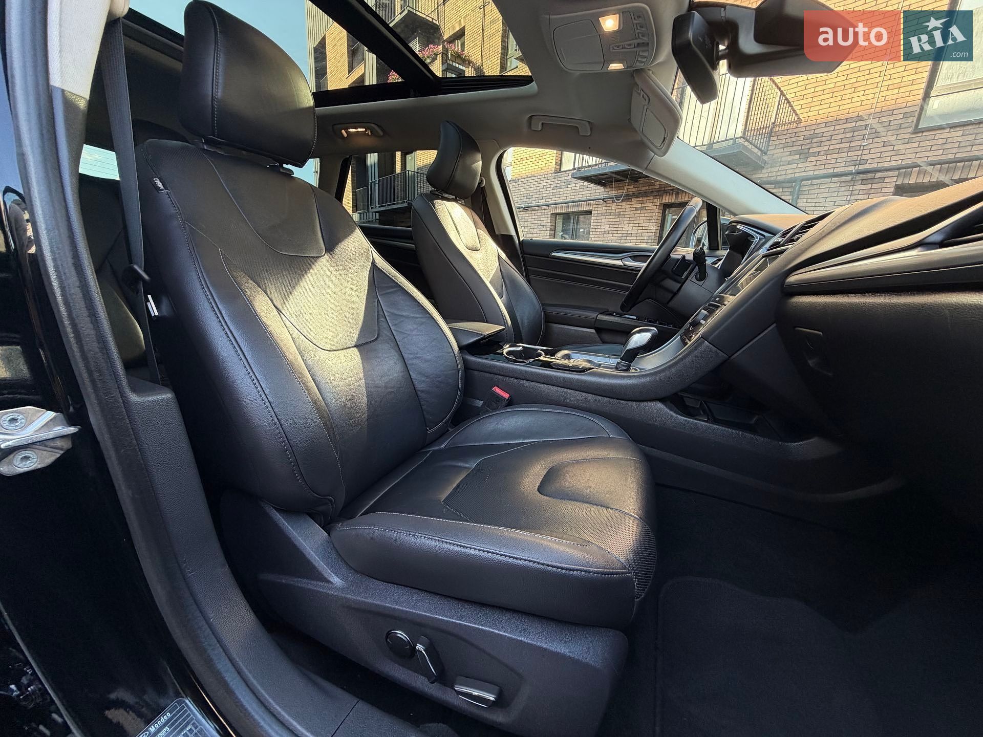 Ford Mondeo 2016 VIN WF0FXXWPCFGD68851 фото оголошення 48 з 64