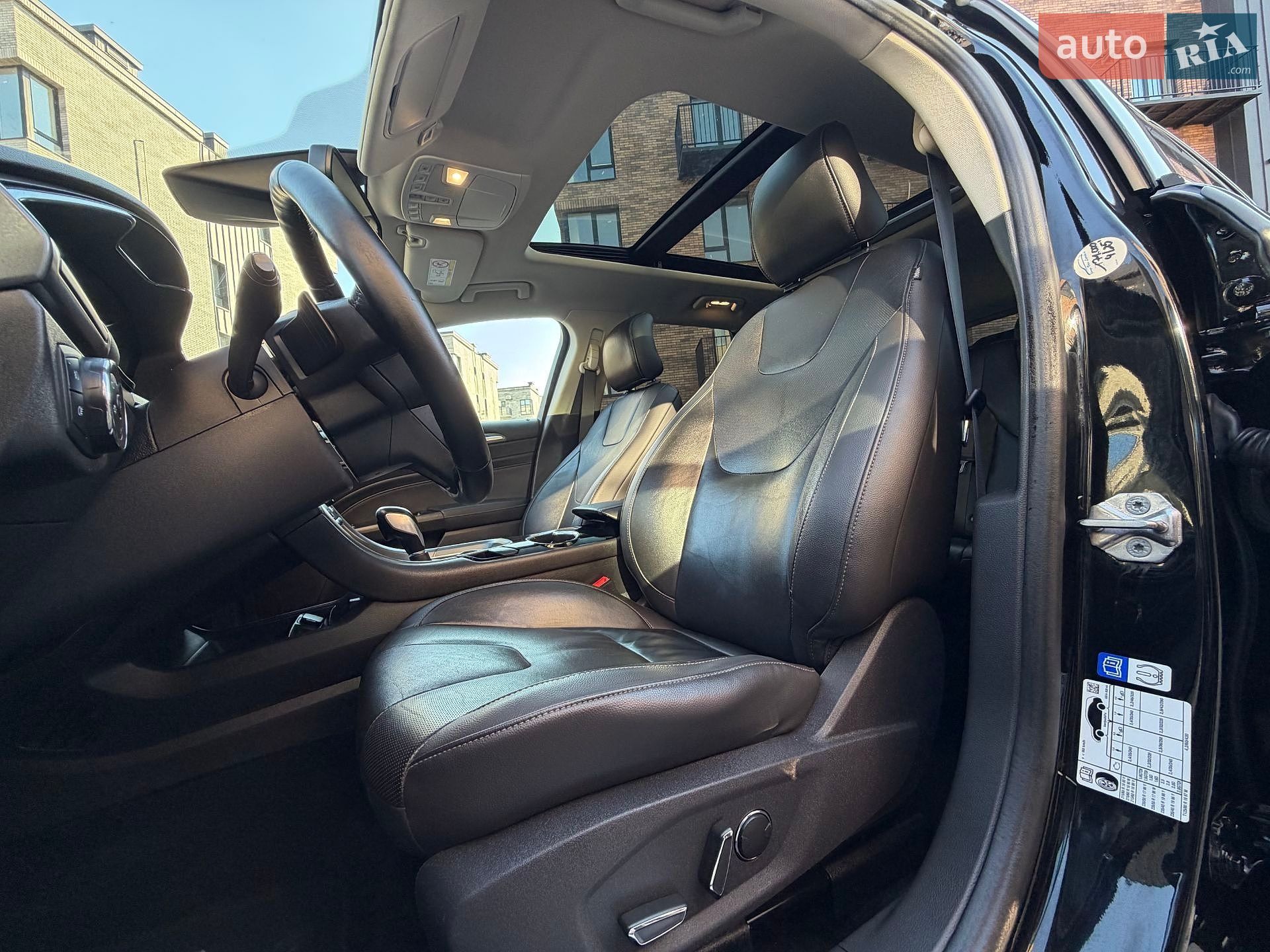 Ford Mondeo 2016 VIN WF0FXXWPCFGD68851 фото оголошення 49 з 64