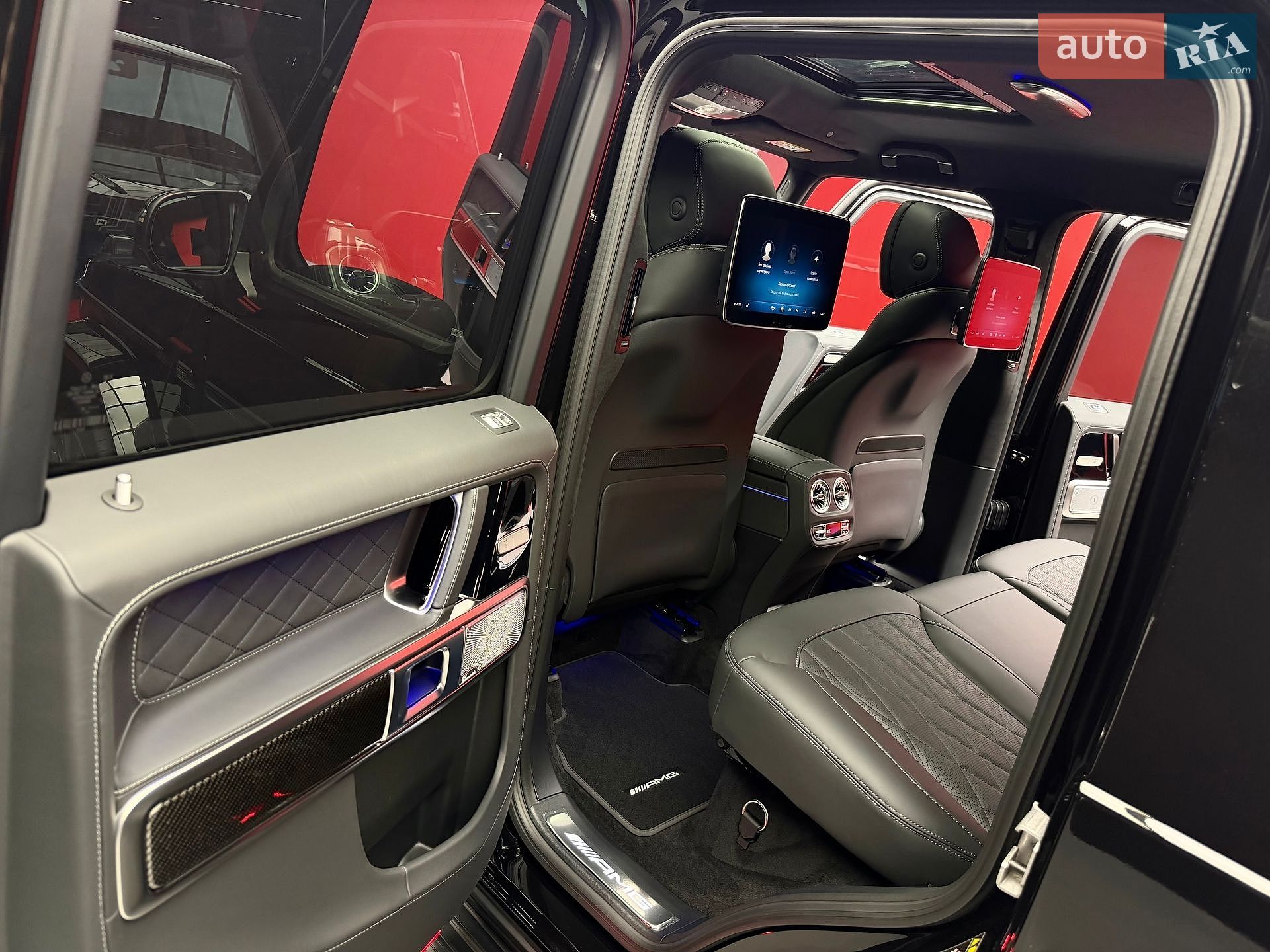 Mercedes-Benz G-Class 2026 VIN W1NWH5AB1VX099869 фото оголошення 39 з 60