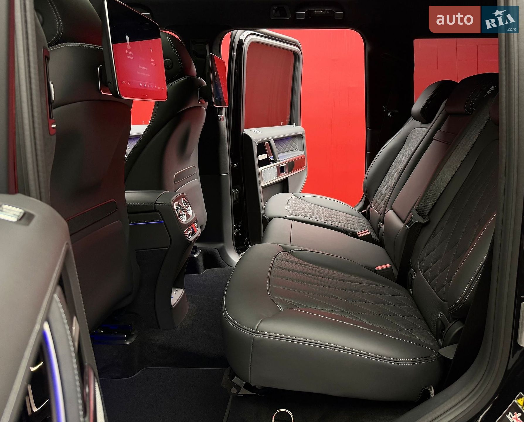 Mercedes-Benz G-Class 2026 VIN W1NWH5AB1VX099869 фото оголошення 40 з 60