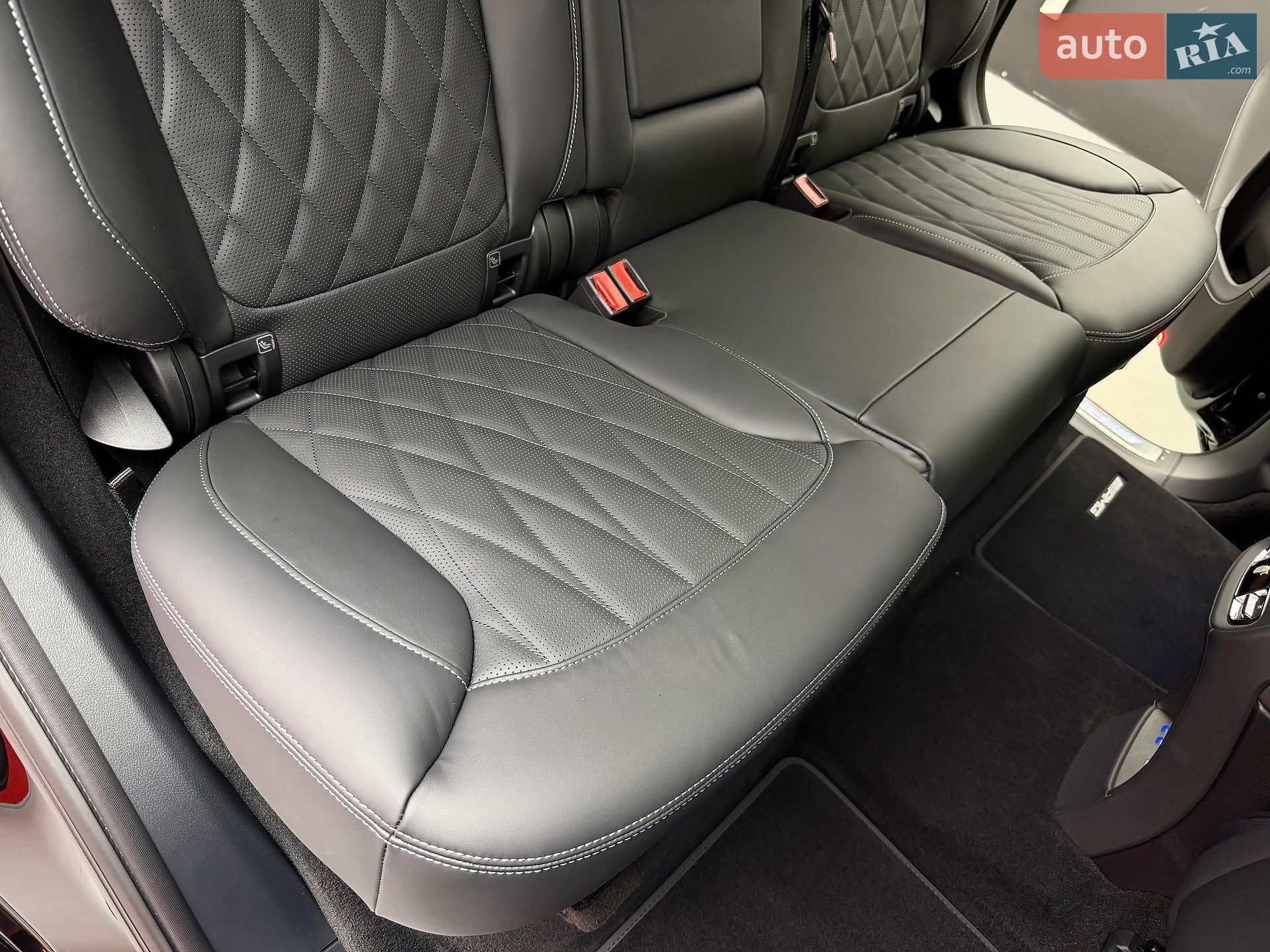 Mercedes-Benz G-Class 2026 VIN W1NWH5AB1VX099869 фото оголошення 49 з 60
