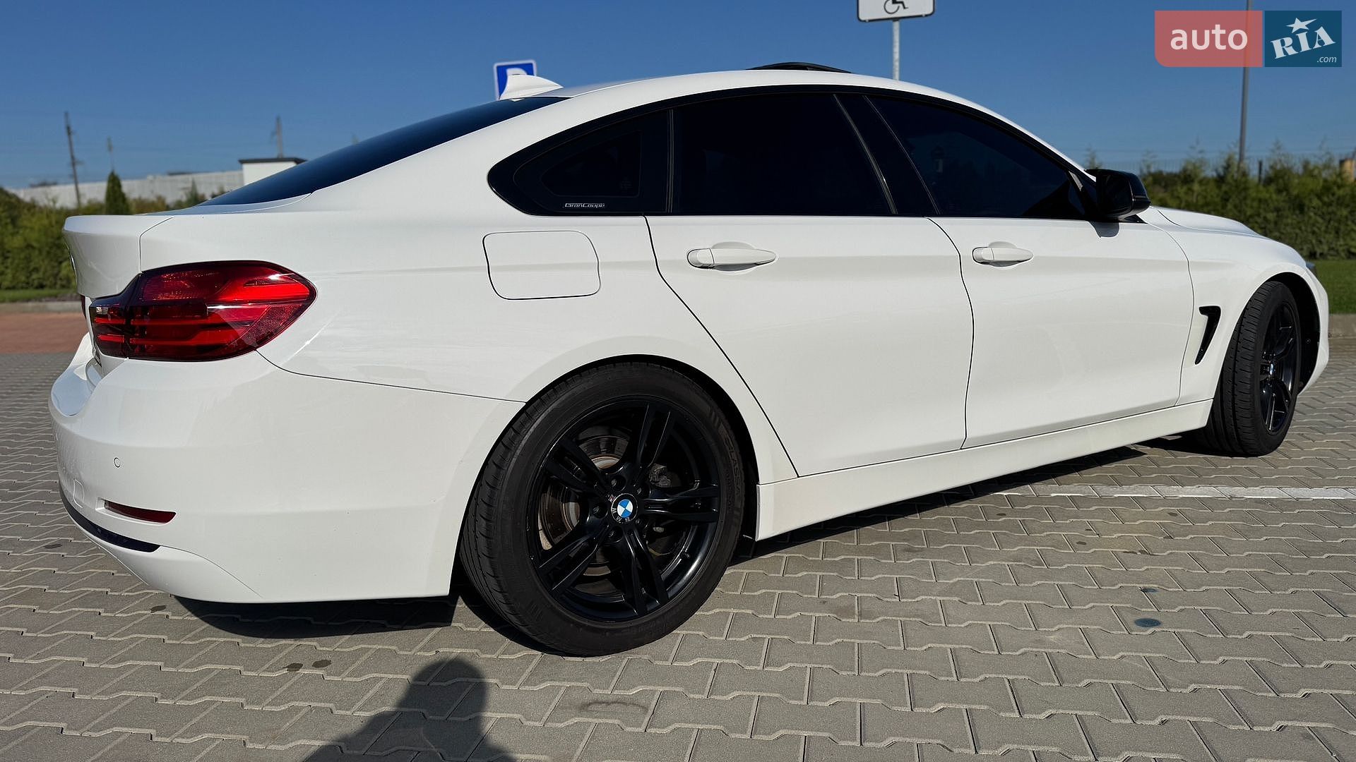 BMW 4 Series Gran Coupe 2015 VIN WBA4A9C57GGL87381 фото оголошення 3 з 68