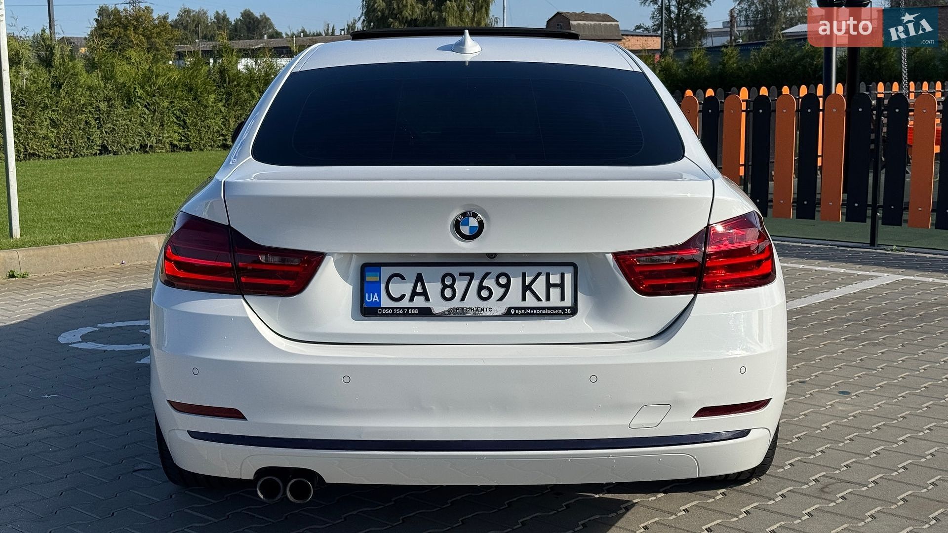 BMW 4 Series Gran Coupe 2015 VIN WBA4A9C57GGL87381 фото оголошення 8 з 68
