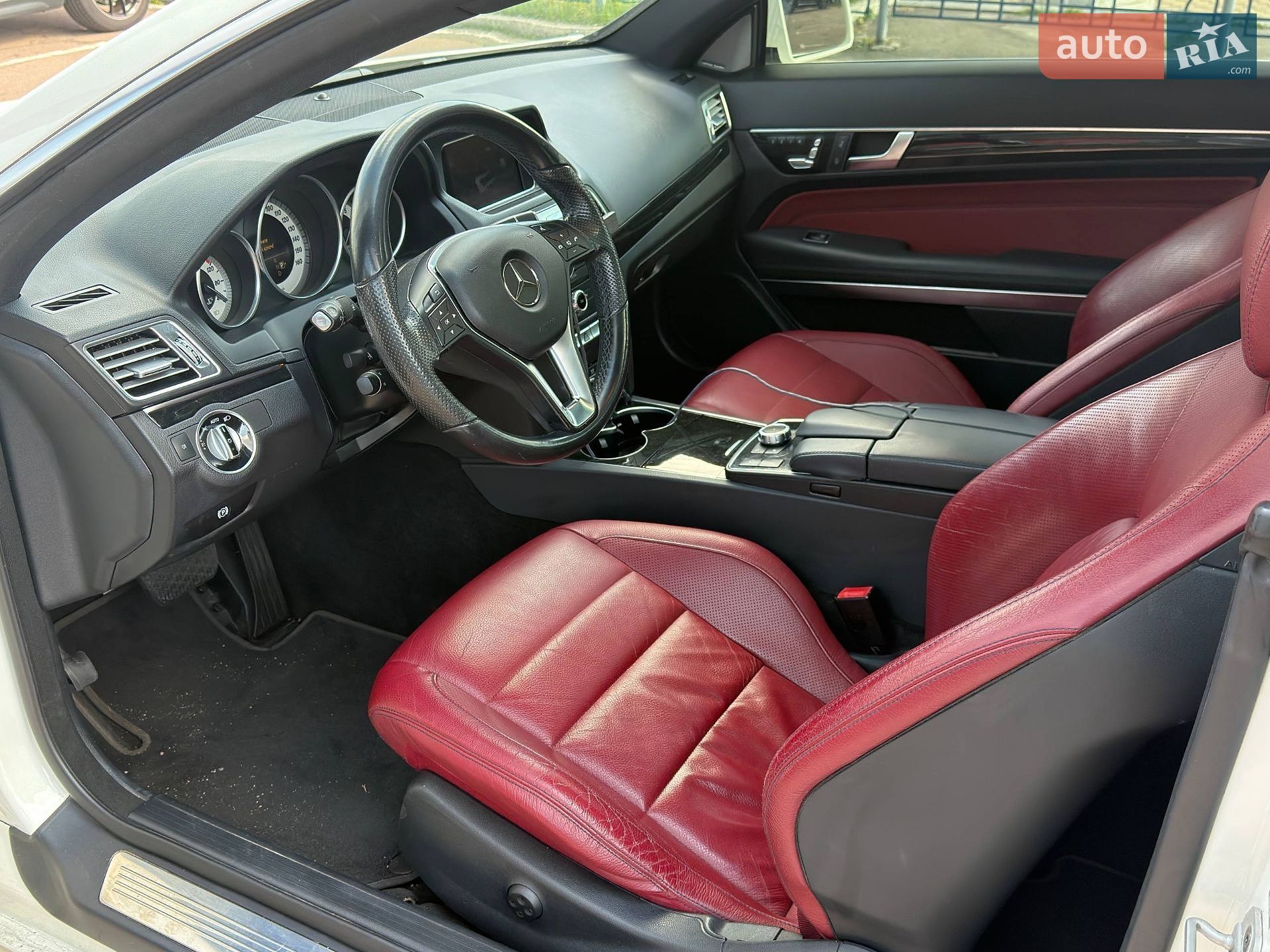 Mercedes-Benz E-Class 2016 VIN WDDKJ6FB9HF360142 фото оголошення 13 з 27