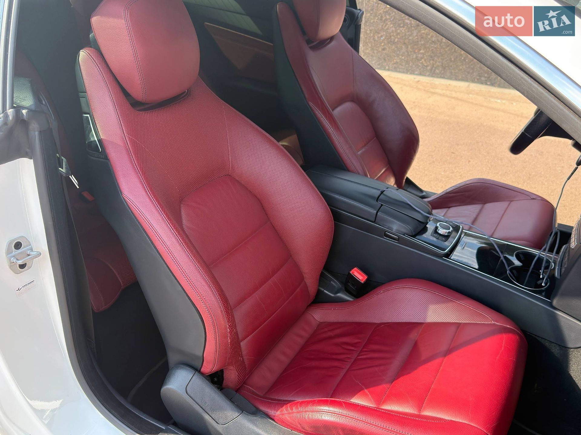 Mercedes-Benz E-Class 2016 VIN WDDKJ6FB9HF360142 фото оголошення 16 з 27