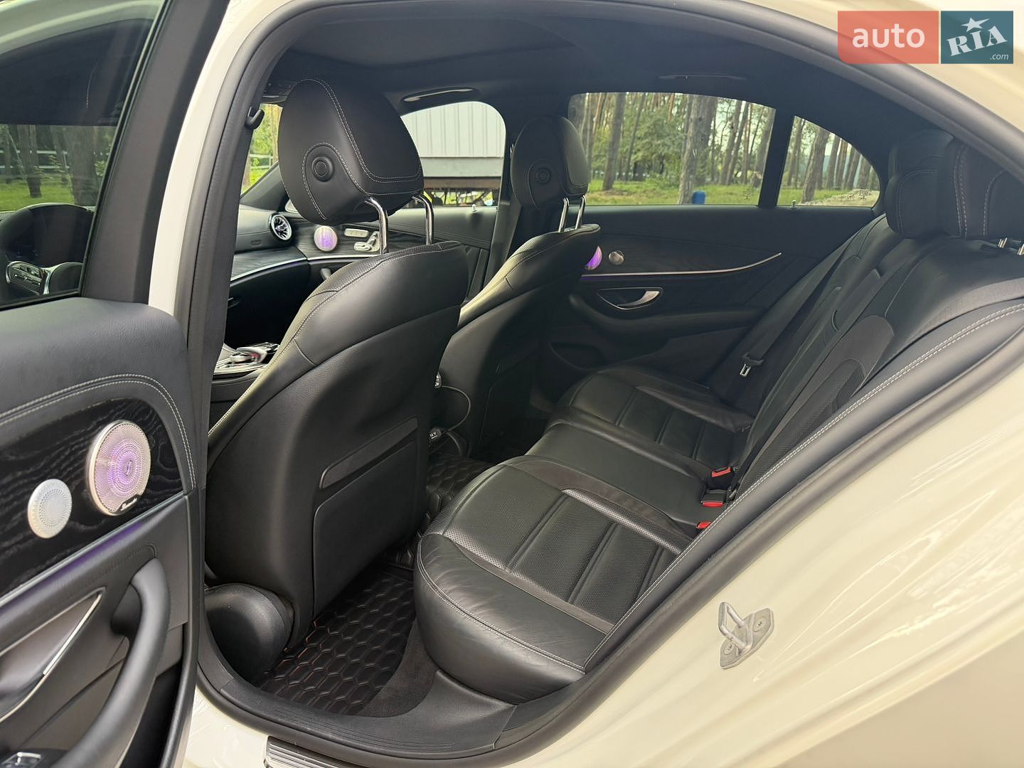 Mercedes-Benz E-Class 2017 VIN WDDZF6EB8JA390625 фото оголошення 12 з 13