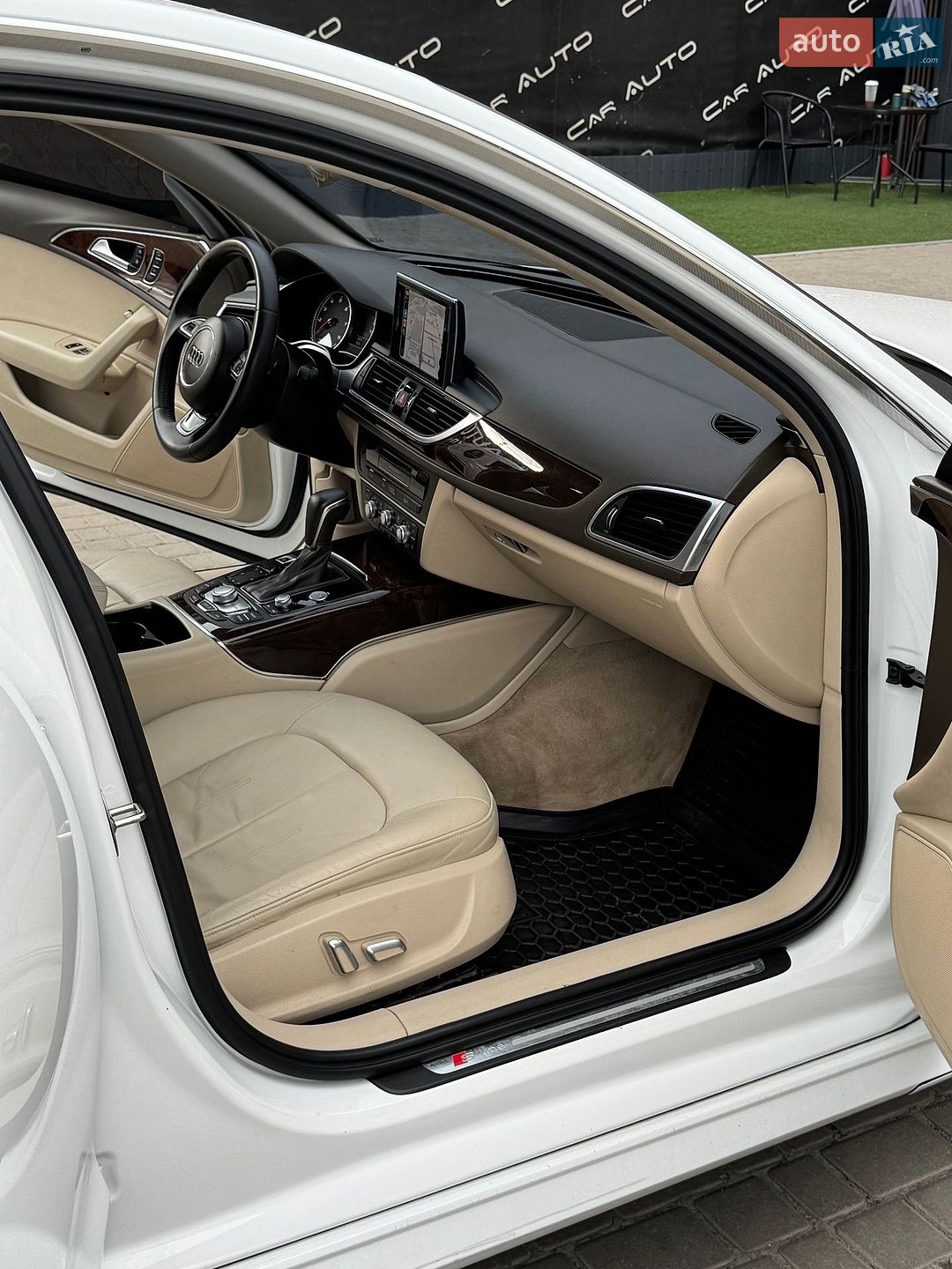 Audi A6 2018 VIN WAUC8AFC4JN032450 фото оголошення 14 з 35