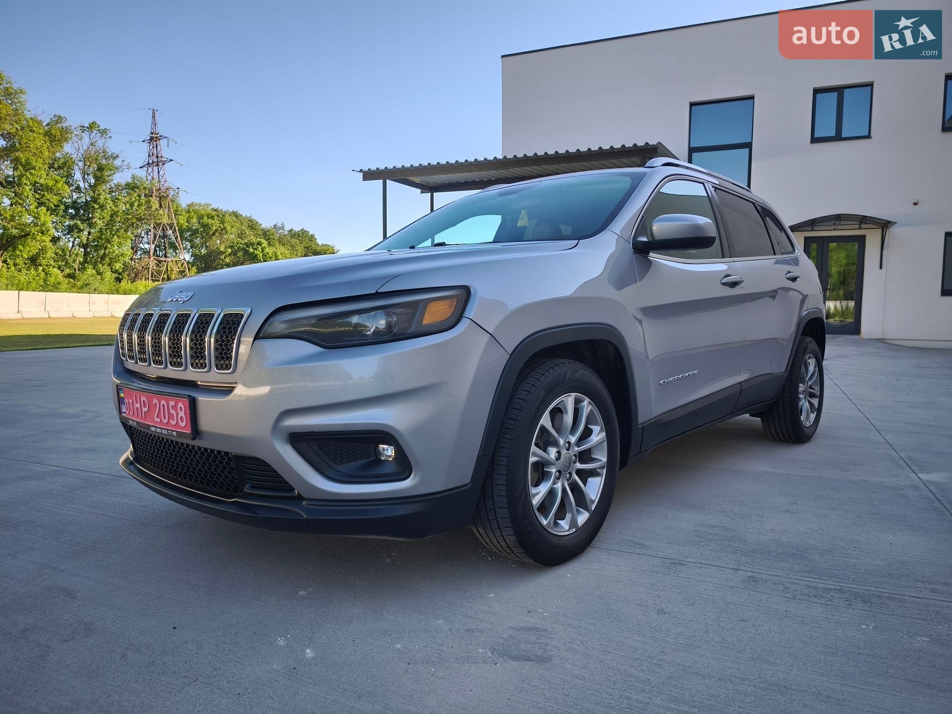 Jeep Cherokee 2019 VIN 1C4PJLLB7KD202422 фото оголошення 2 з 24