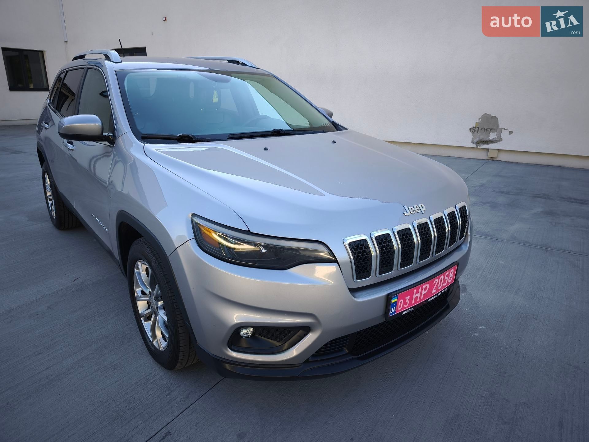 Jeep Cherokee 2019 VIN 1C4PJLLB7KD202422 фото оголошення 16 з 24