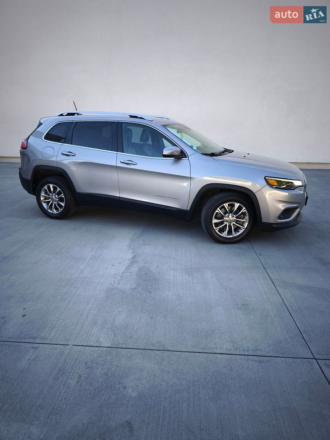 Jeep Cherokee 2019 VIN 1C4PJLLB7KD202422 фото оголошення 23 з 24