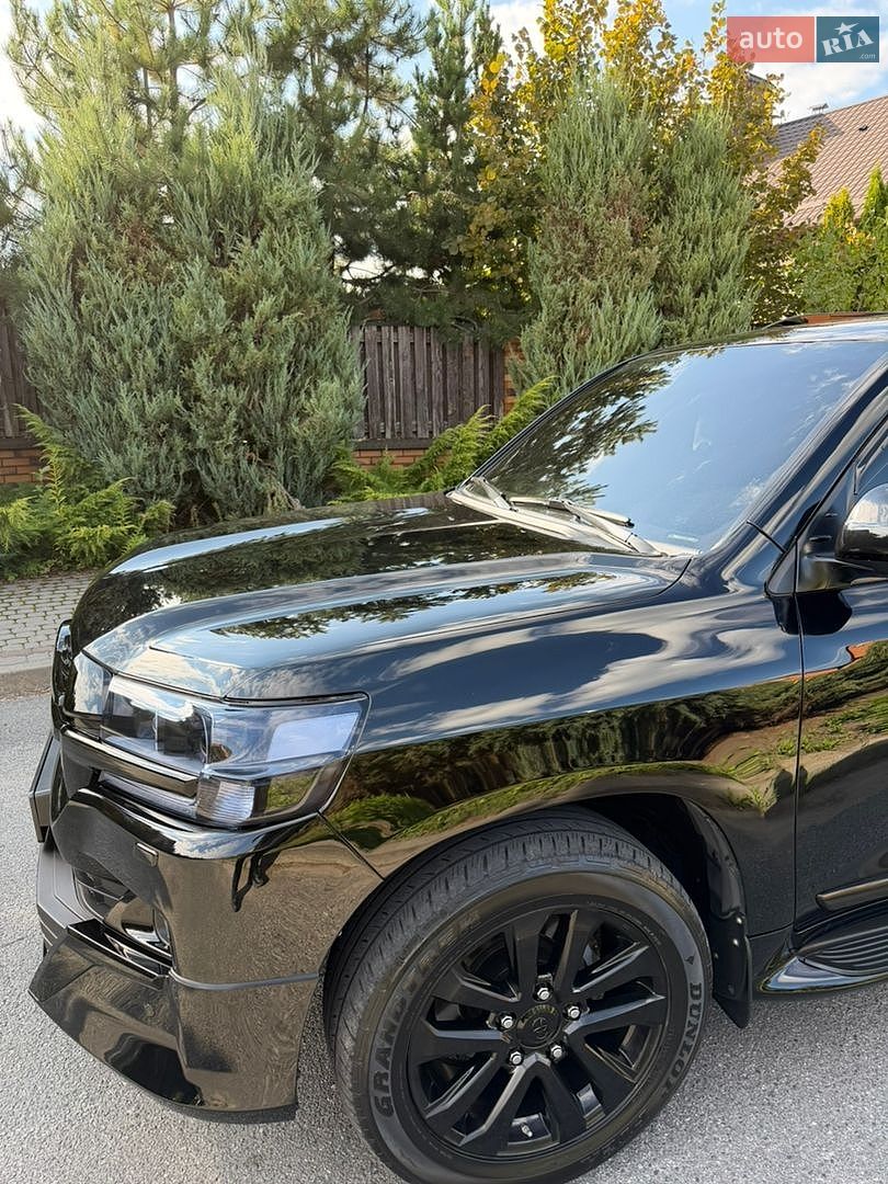 Toyota Land Cruiser 2017 VIN JTMCV02J404218987 фото оголошення 5 з 21