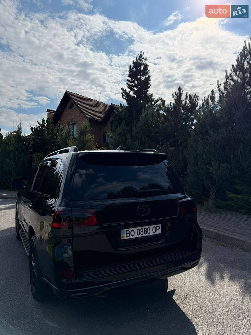 Toyota Land Cruiser 2017 VIN JTMCV02J404218987 фото оголошення 11 з 22
