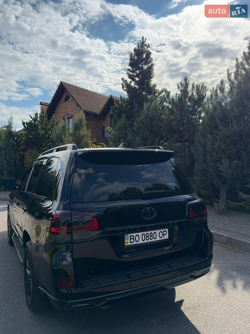 Toyota Land Cruiser 2017 VIN JTMCV02J404218987 фото оголошення 12 з 22