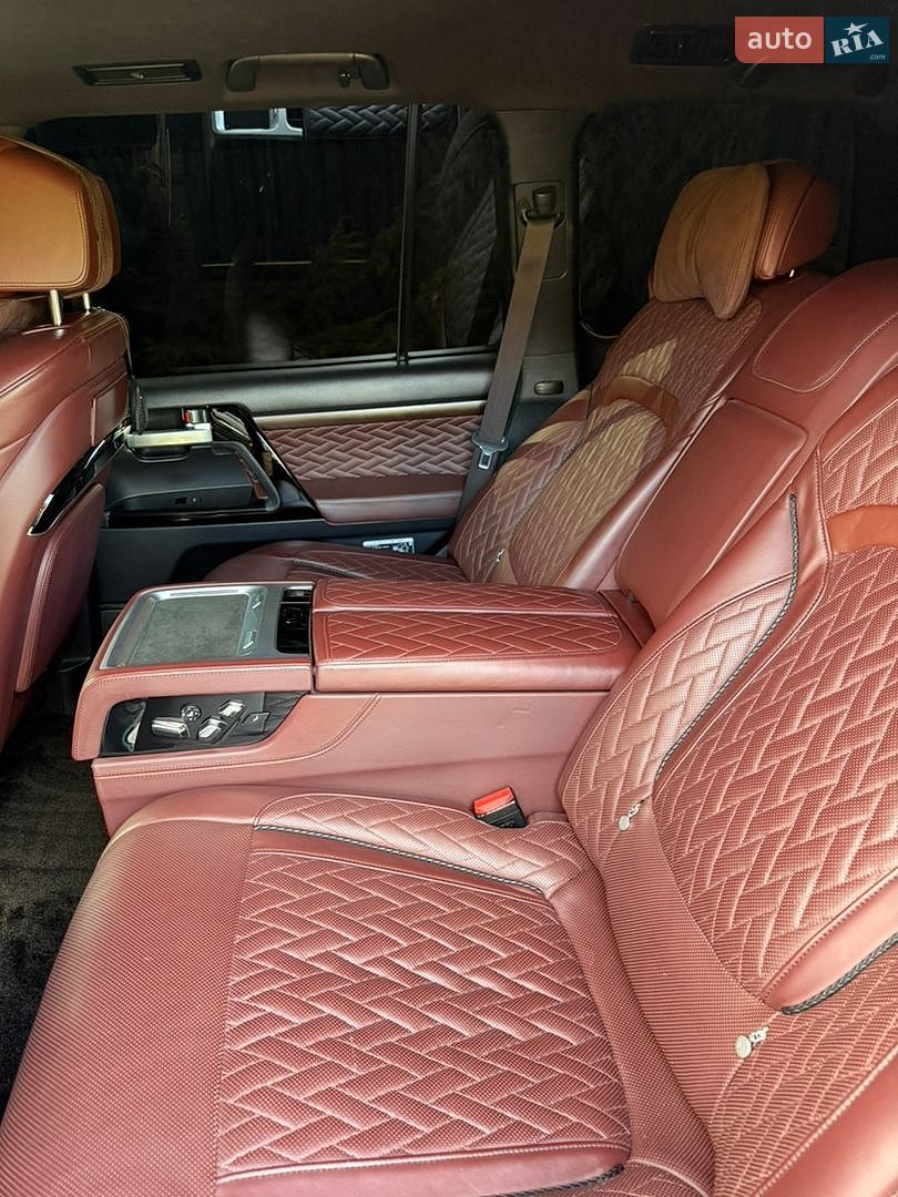 Toyota Land Cruiser 2017 VIN JTMCV02J404218987 фото оголошення 19 з 21