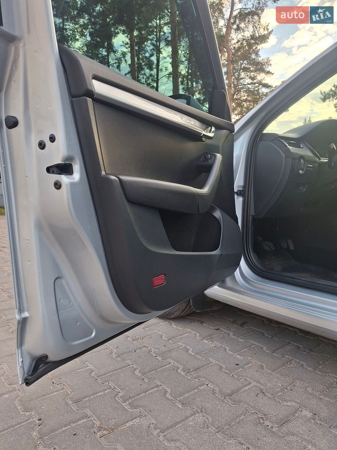 Skoda Octavia 2013 VIN TMBAG7NE1E0016034 фото оголошення 9 з 21