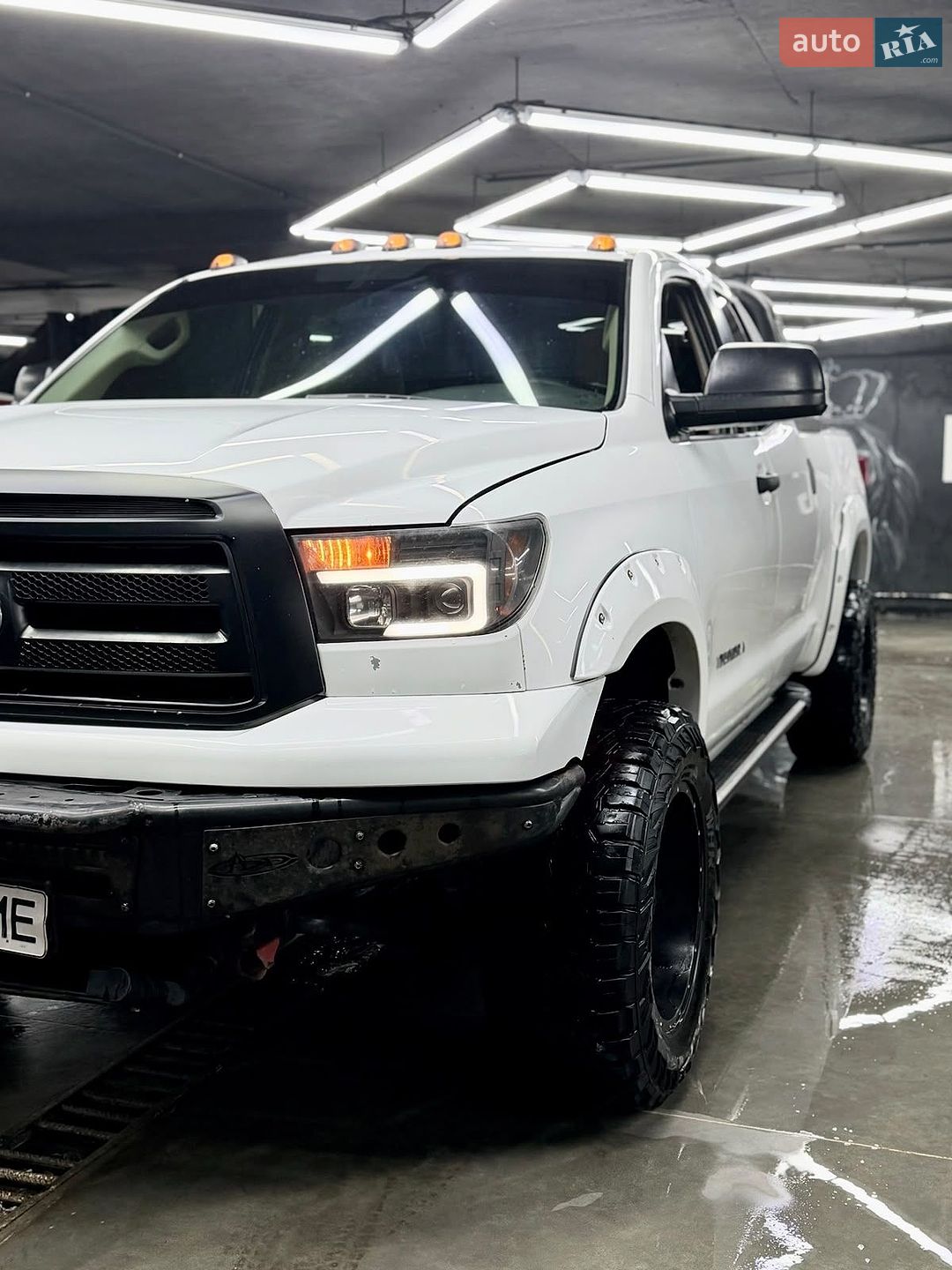 Toyota Tundra 2010 VIN 5TFRU5F14BX024935 фото оголошення 4 з 29