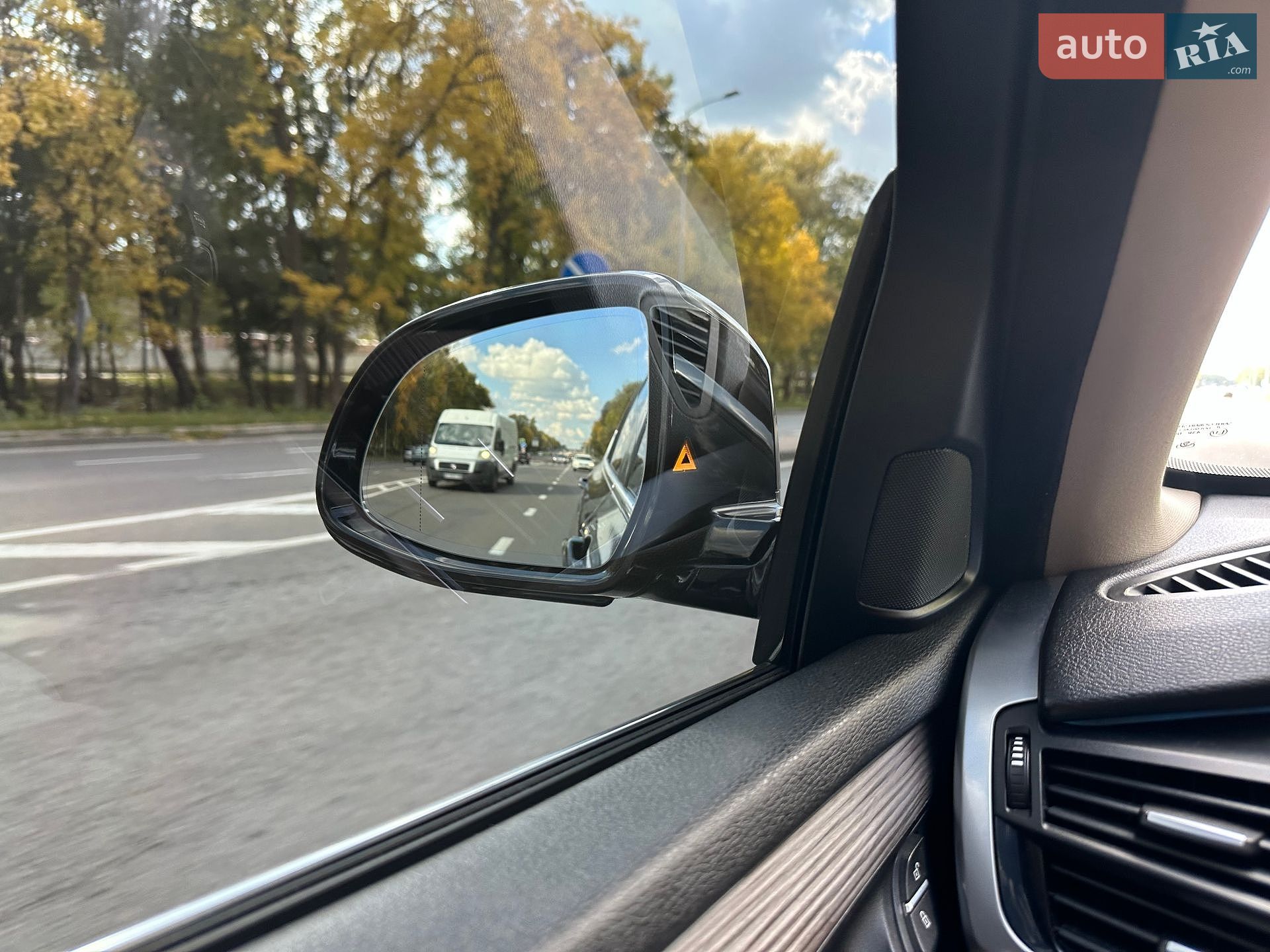 BMW X5 2015 VIN WBALS010000S32570 фото оголошення 2 з 22