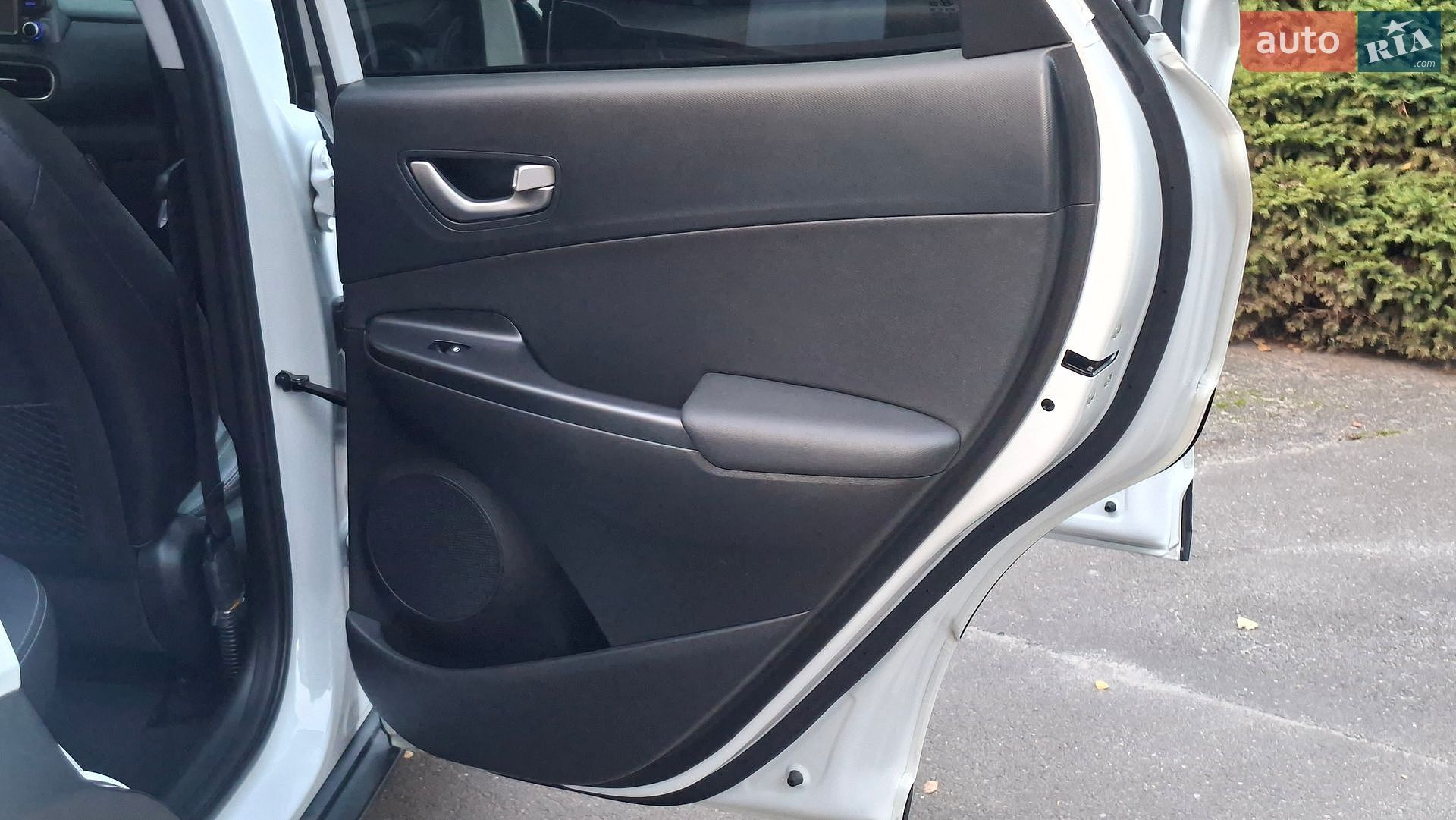 Hyundai Kona 2017 VIN KMHK5816GJU055680 фото оголошення 160 з 172