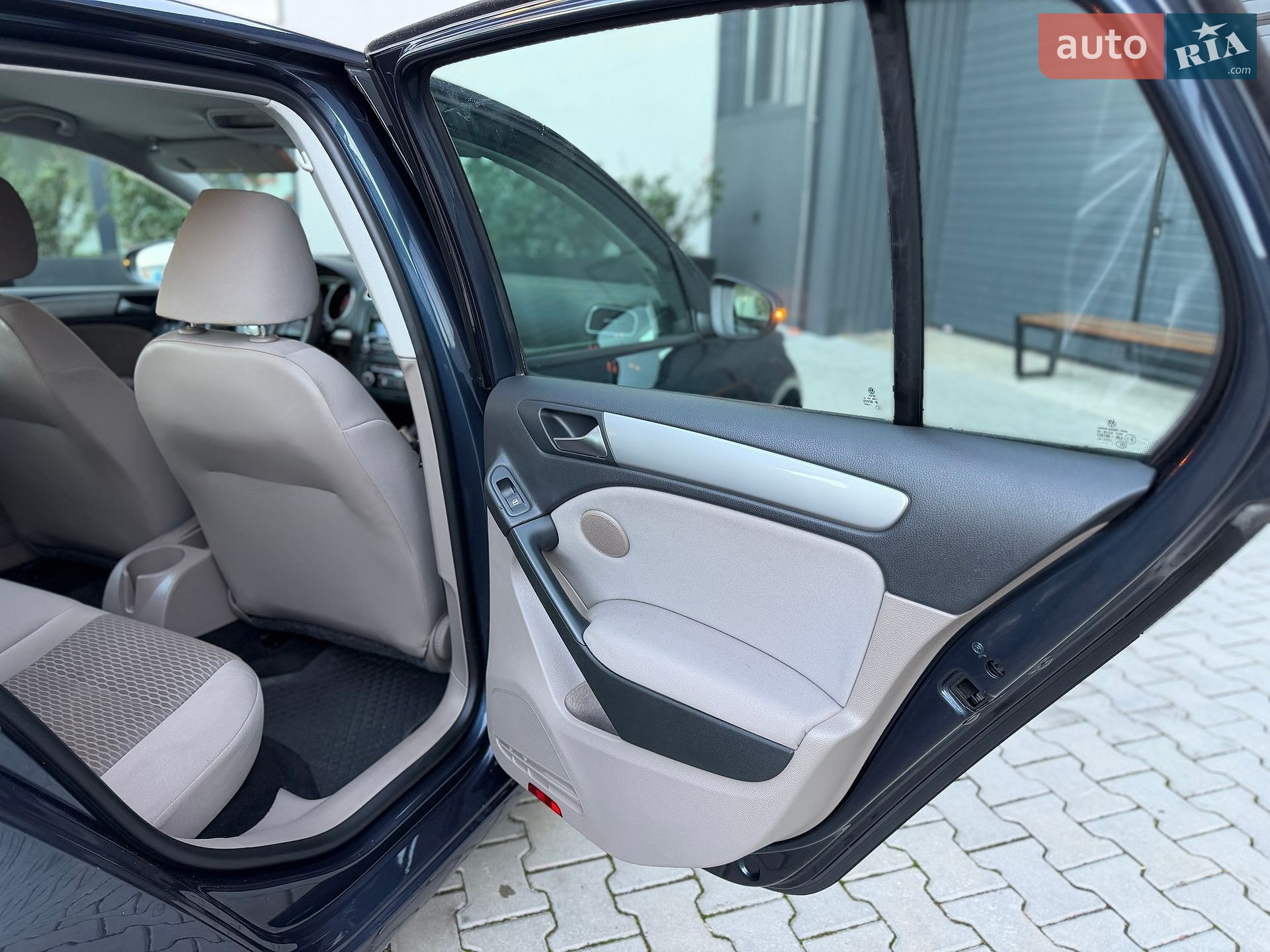 Volkswagen Golf 2012 VIN WVWZZZ1KZCP057684 фото оголошення 90 з 98