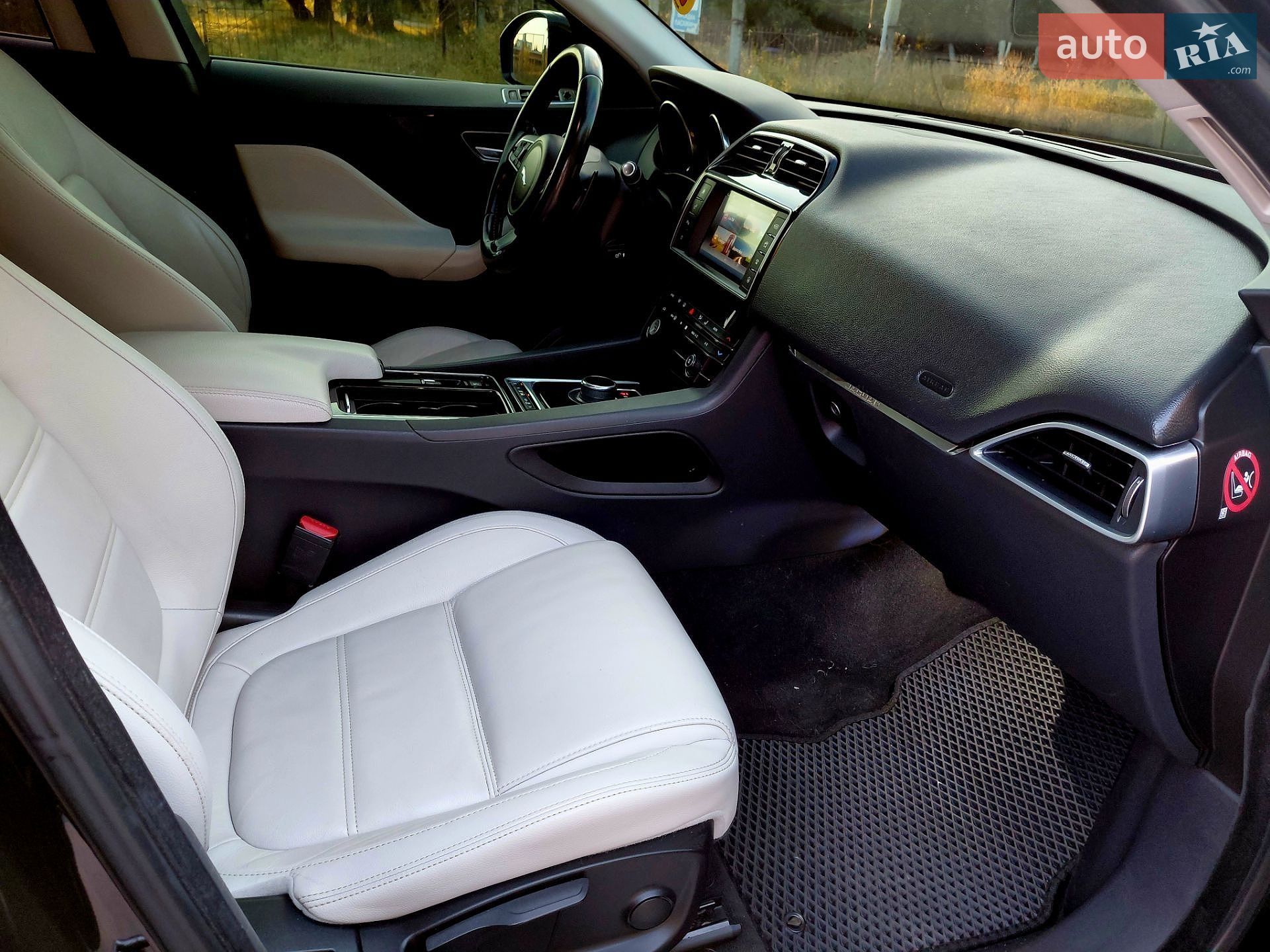 Jaguar F-Pace 2016 VIN SADCA2BN7HA068370 фото оголошення 27 з 41