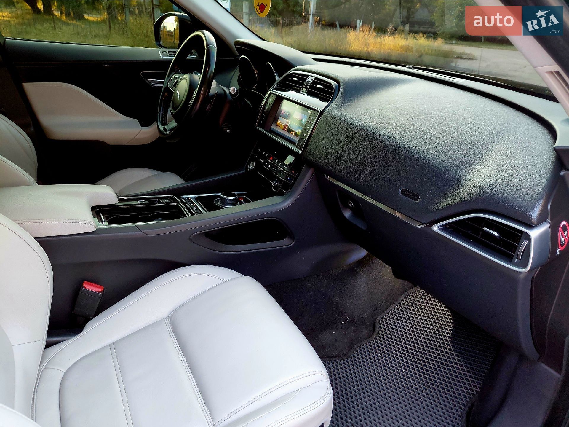 Jaguar F-Pace 2016 VIN SADCA2BN7HA068370 фото оголошення 28 з 41