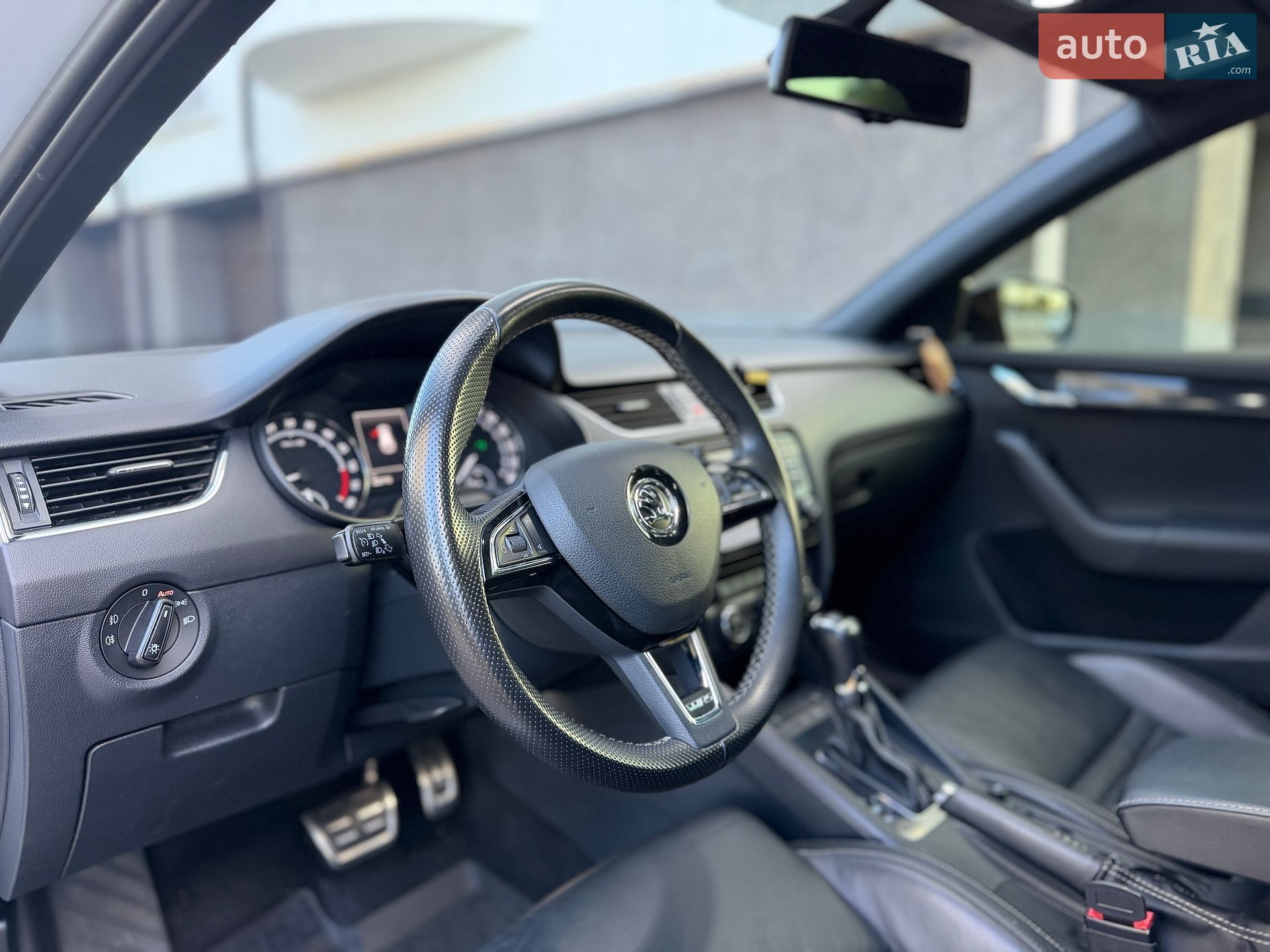 Skoda Octavia 2014 VIN TMBJK9NE6E0219785 фото оголошення 28 з 52
