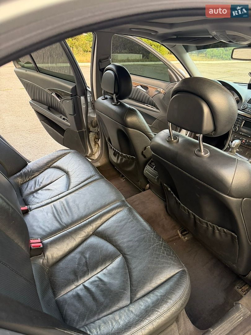 Mercedes-Benz E-Class 2004 VIN WDB2110161A578074 фото оголошення 12 з 15