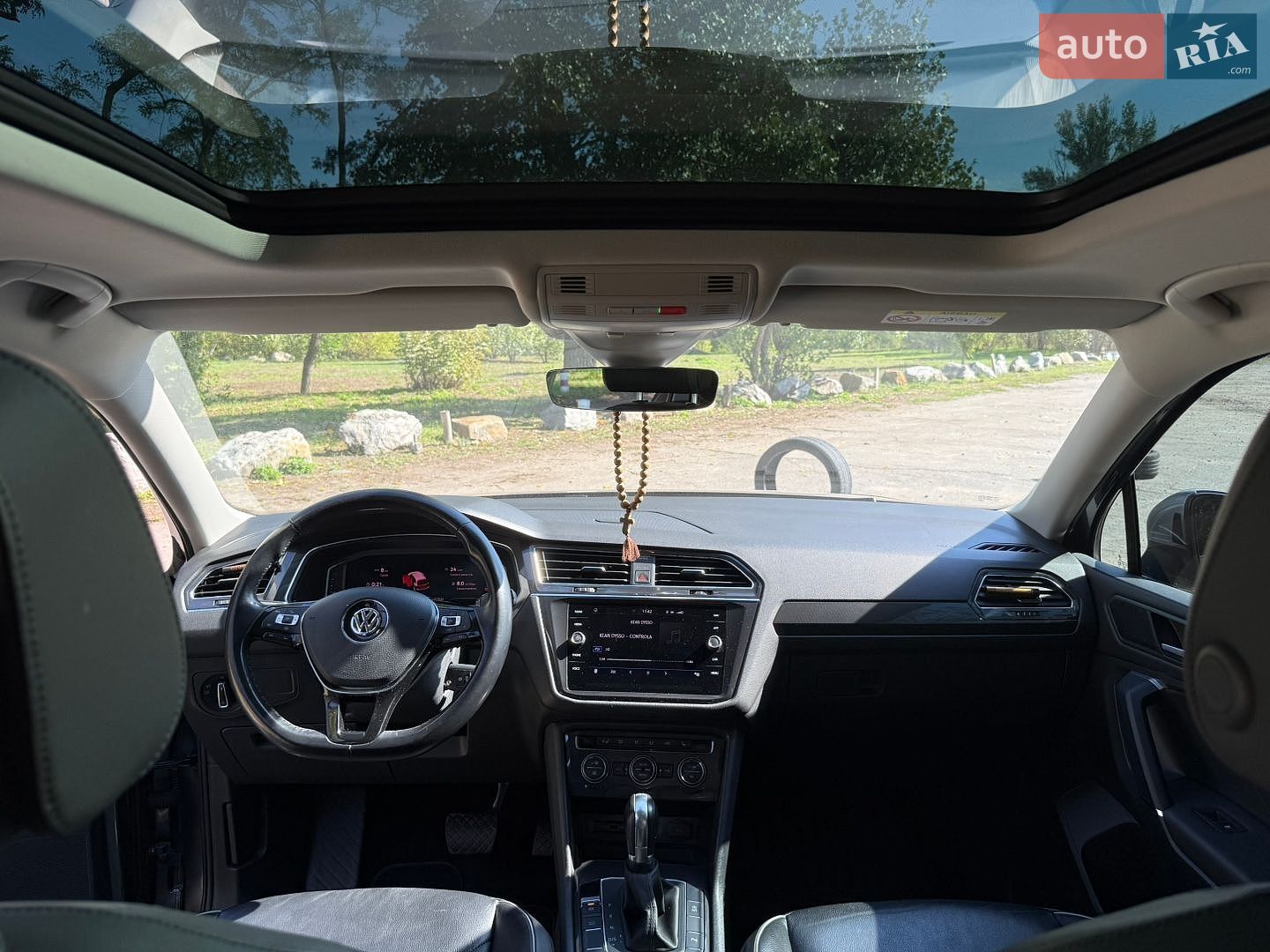 Volkswagen Tiguan 2019 VIN WVGZZZ5NZKM163001 фото оголошення 21 з 21