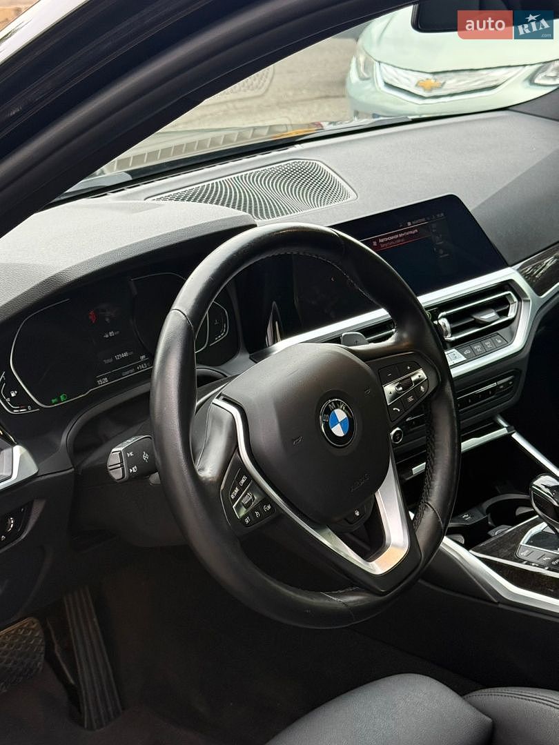 BMW 3 Series 2021 VIN 3MW5R7J07M8B73736 фото оголошення 32 з 59