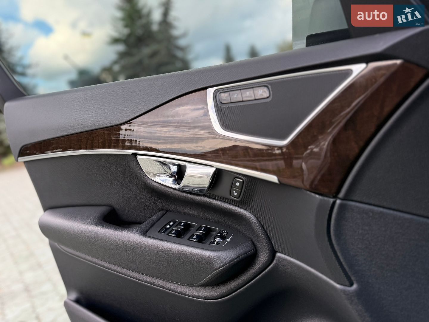 Volvo XC90 2015 VIN YV4A22PK9G1033372 фото оголошення 73 з 98