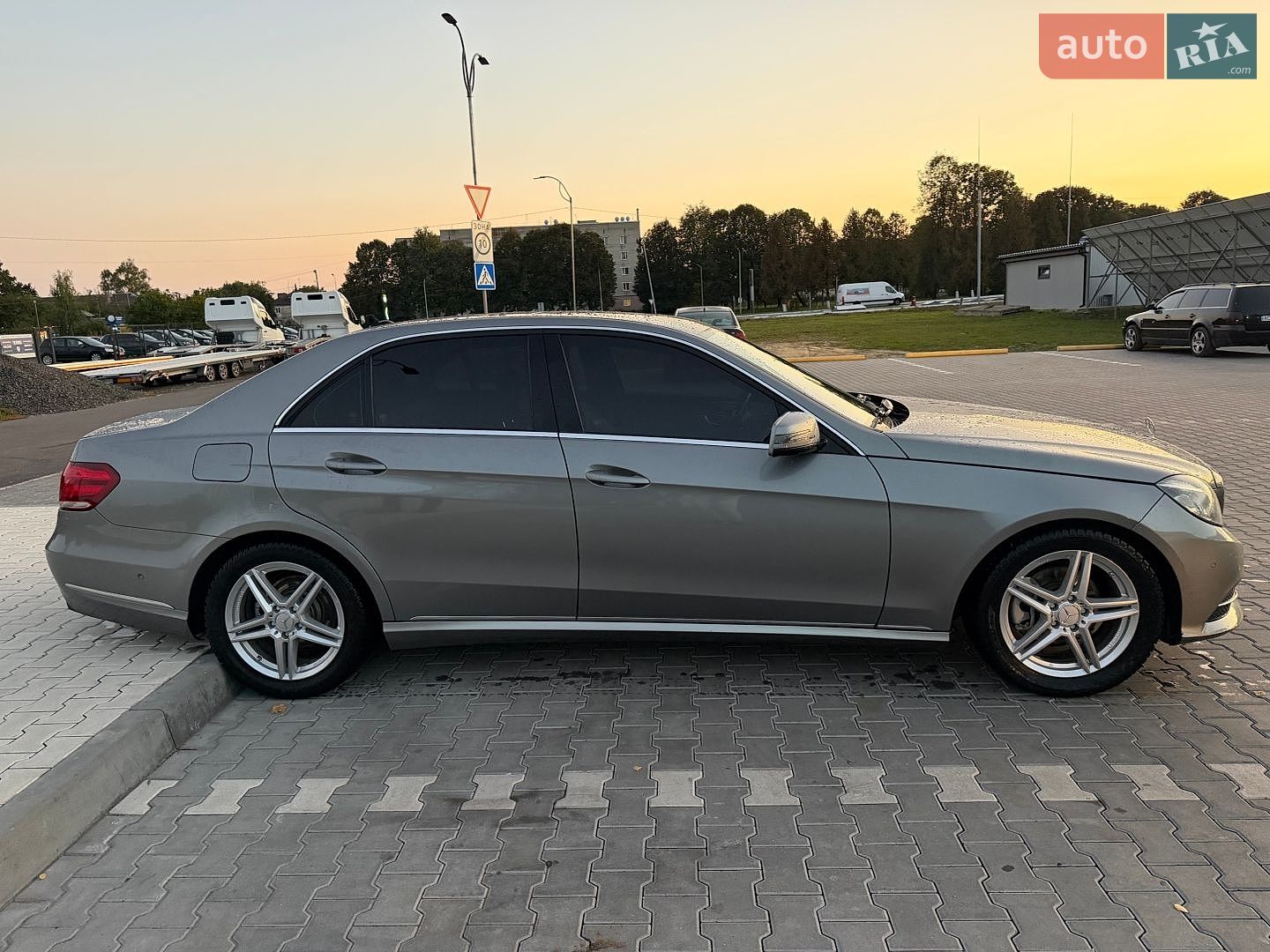 Mercedes-Benz E-Class 2014 VIN WDD2120051B001471 фото оголошення 5 з 39