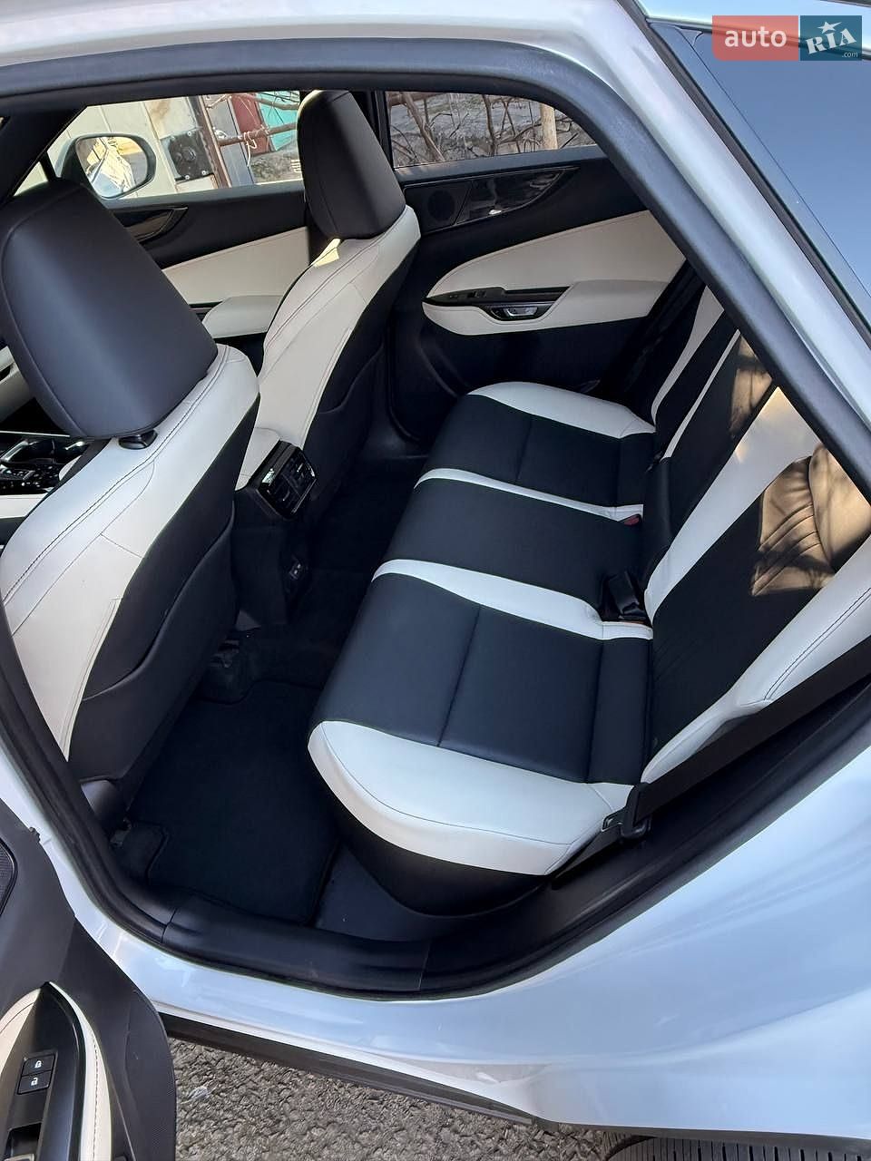 Lexus NX 2024 VIN JTJGKCEZ1R5016156 фото оголошення 6 з 11