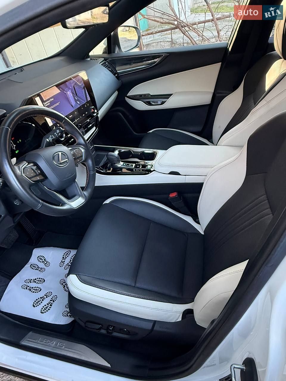Lexus NX 2024 VIN JTJGKCEZ1R5016156 фото оголошення 8 з 11