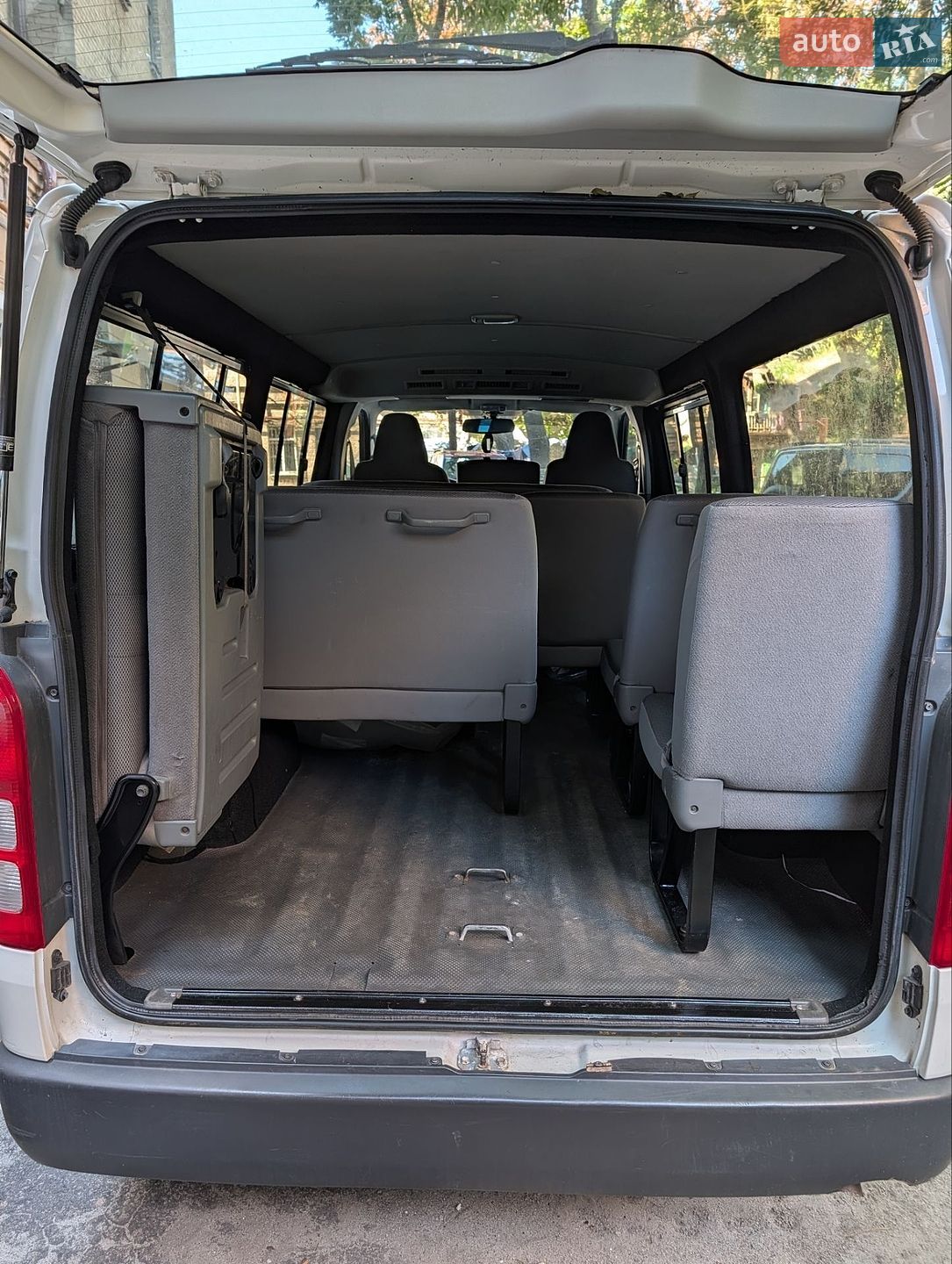 Toyota Hiace 2006 VIN JTGJX02P060006712 фото оголошення 9 з 27