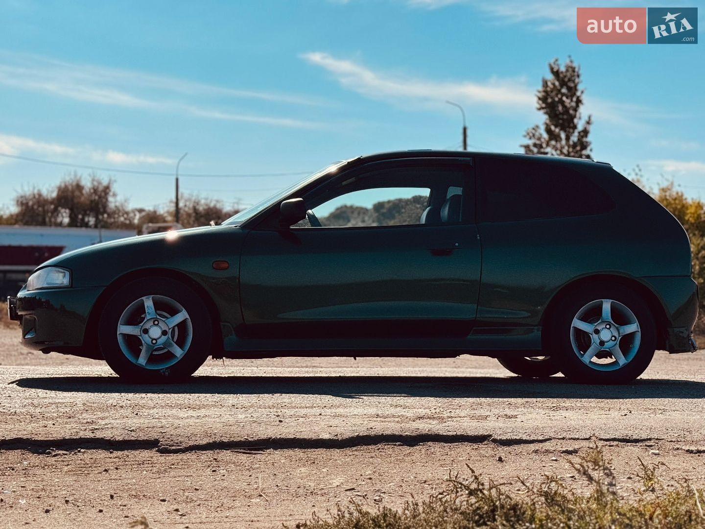 Mitsubishi Colt 2000 VIN JMBMNCJ1AYU001174 фото оголошення 6 з 23