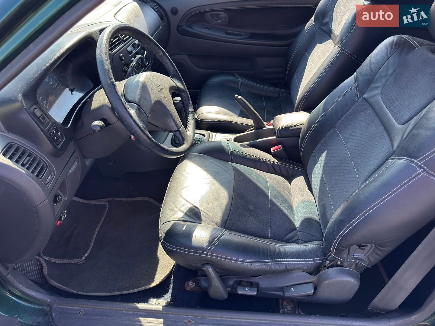 Mitsubishi Colt 2000 VIN JMBMNCJ1AYU001174 фото оголошення 17 з 23