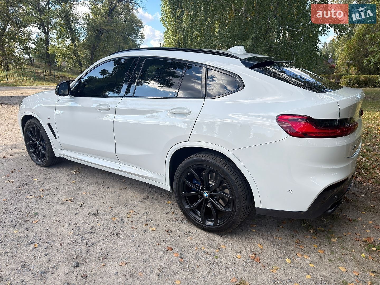 BMW X4 2018 VIN WBAVJ71010LH70765 фото оголошення 5 з 26